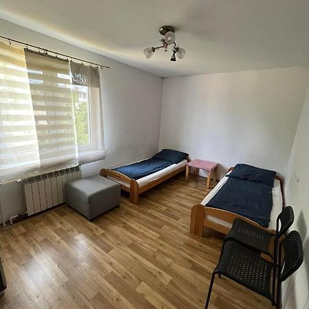 Hostel Lodzka 52 Torun Bagian luar foto